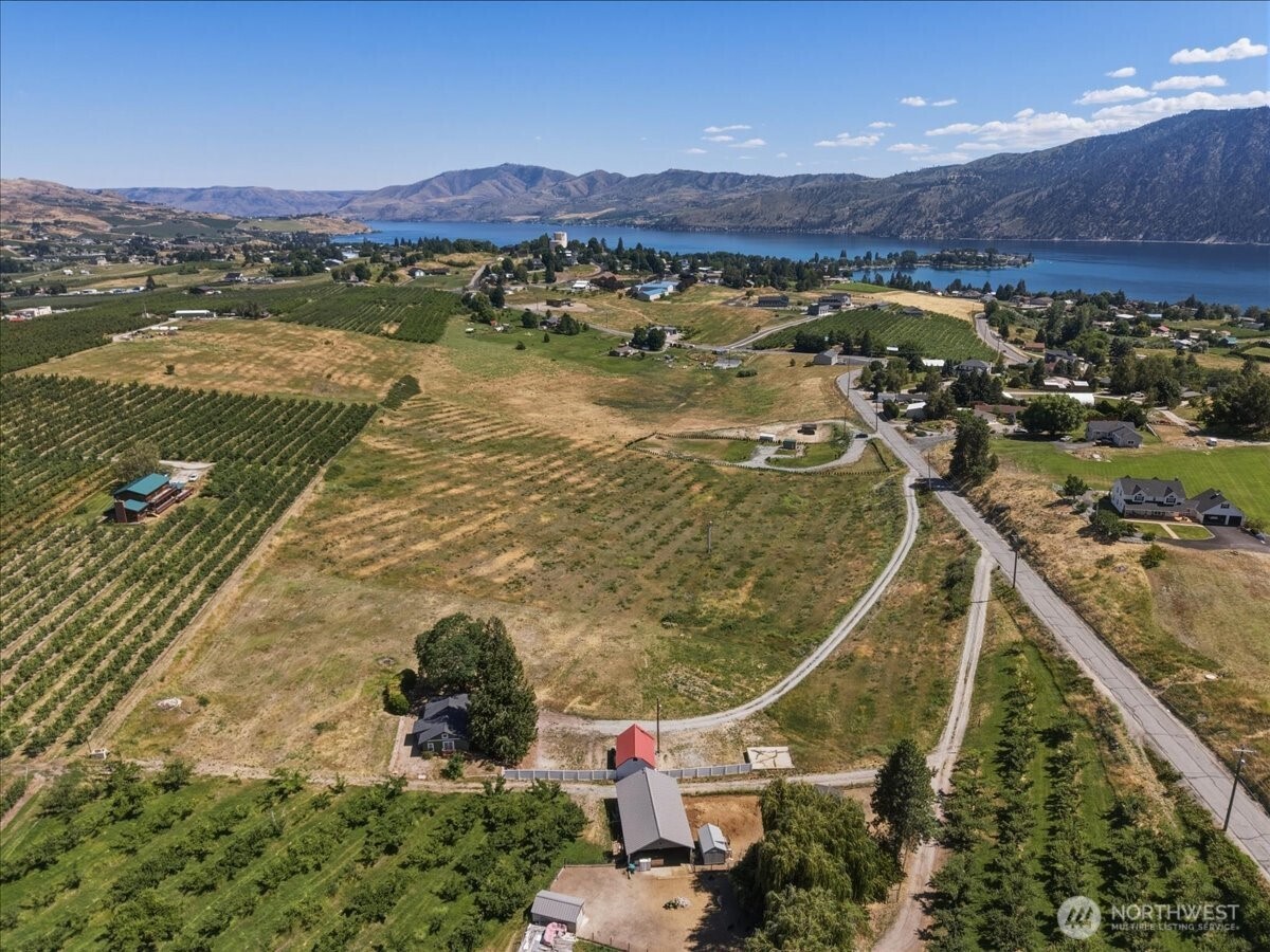 340 Washington Street Manson, WA 98831 - Photo 4 of 22