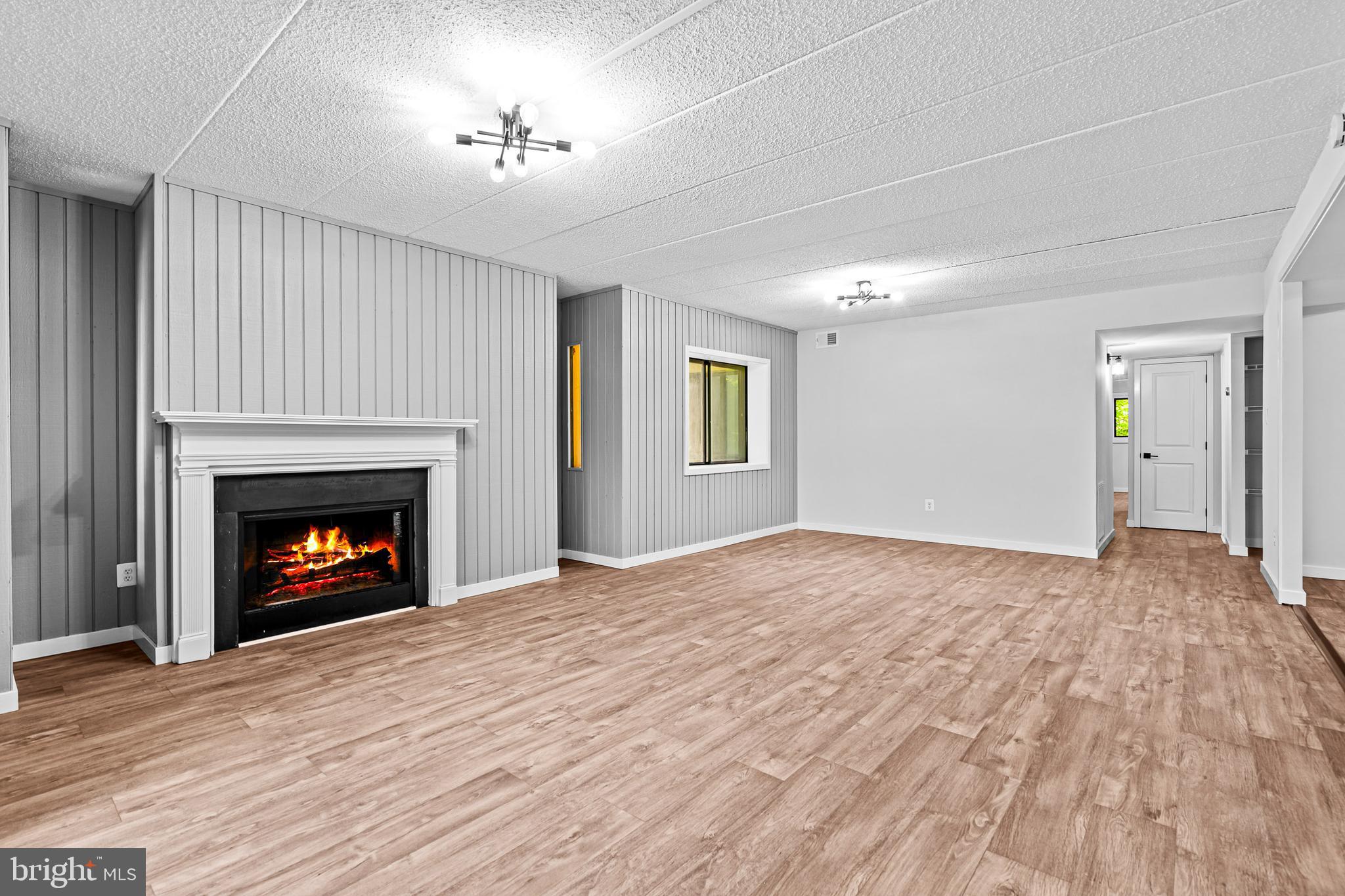 5693 Harpers Farm Road, Unit D Columbia, MD 21044 - Photo 11 of 26 Living Room