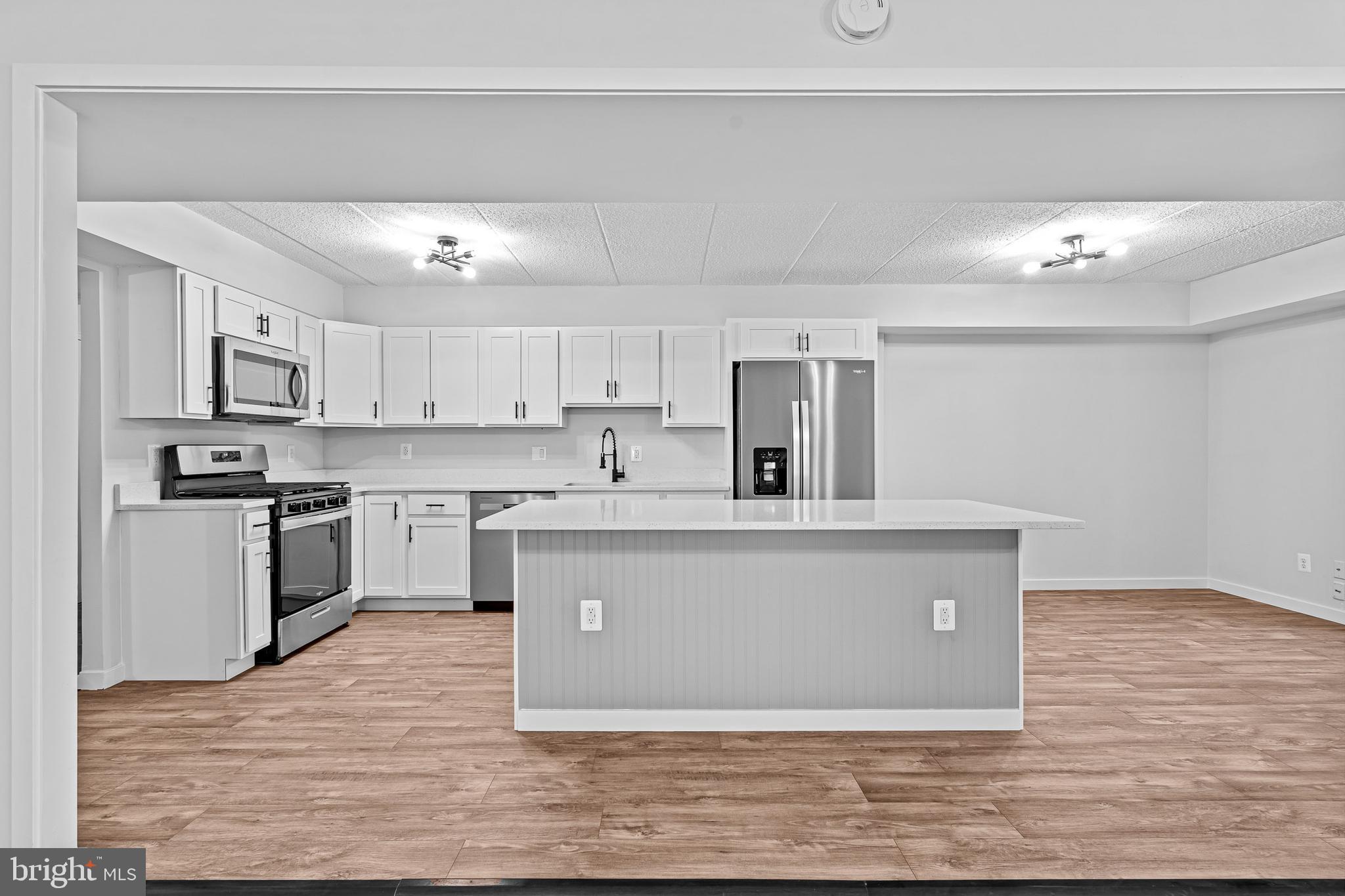 5693 Harpers Farm Road, Unit D Columbia, MD 21044 - Photo 8 of 26 Kitchen
