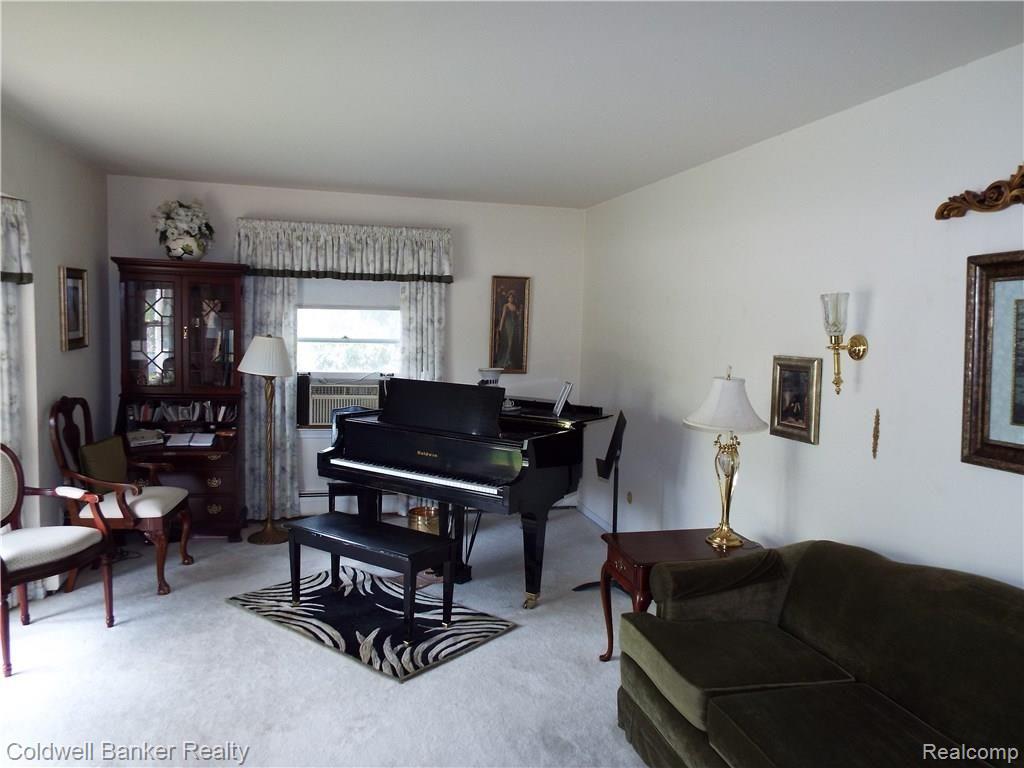29918 West Eleven Mile Road Farmington Hills, MI 48336 - Photo 6 of 13