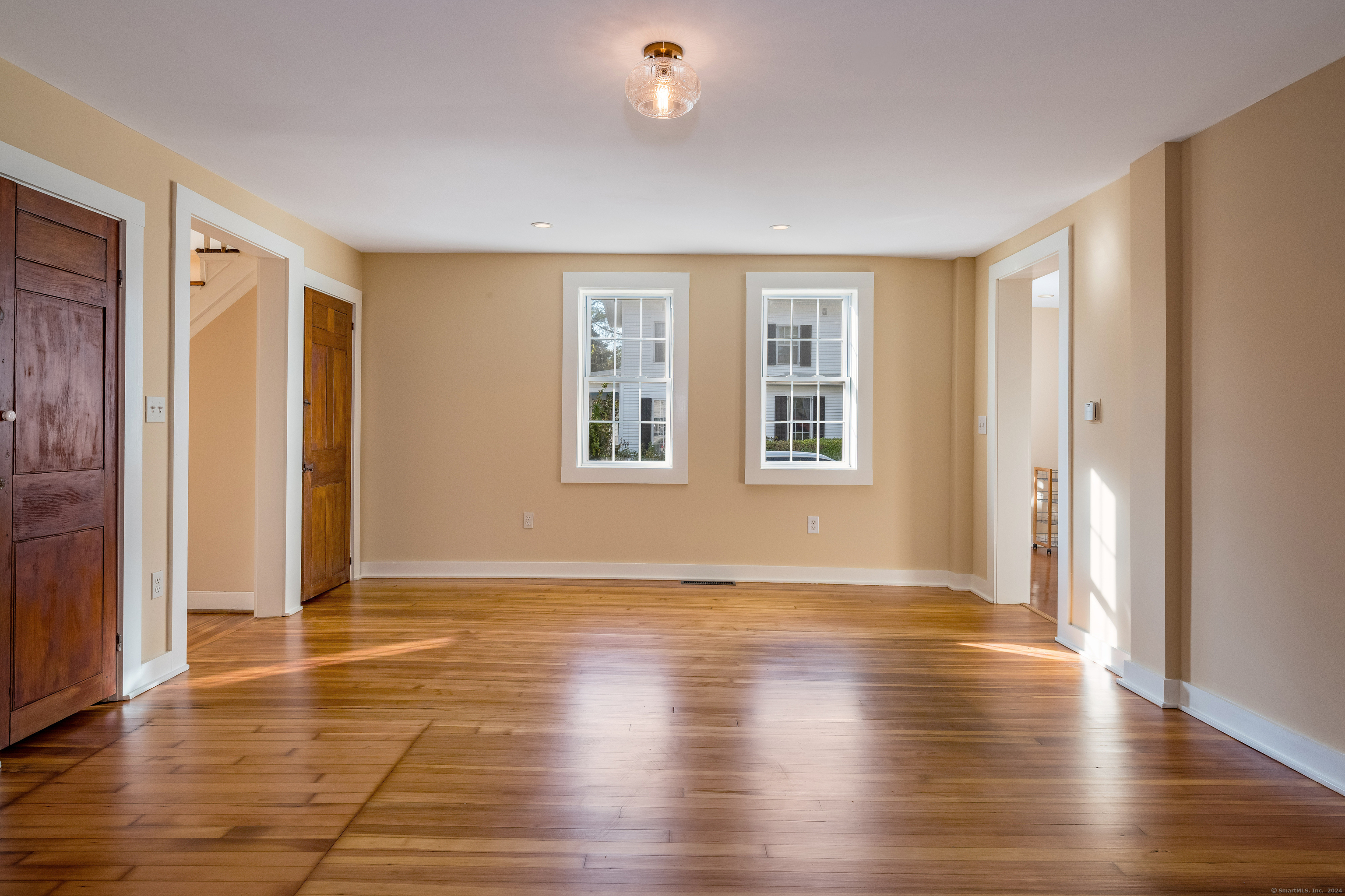 97 Commerce Street Clinton, CT 06413 - Photo 7 of 20