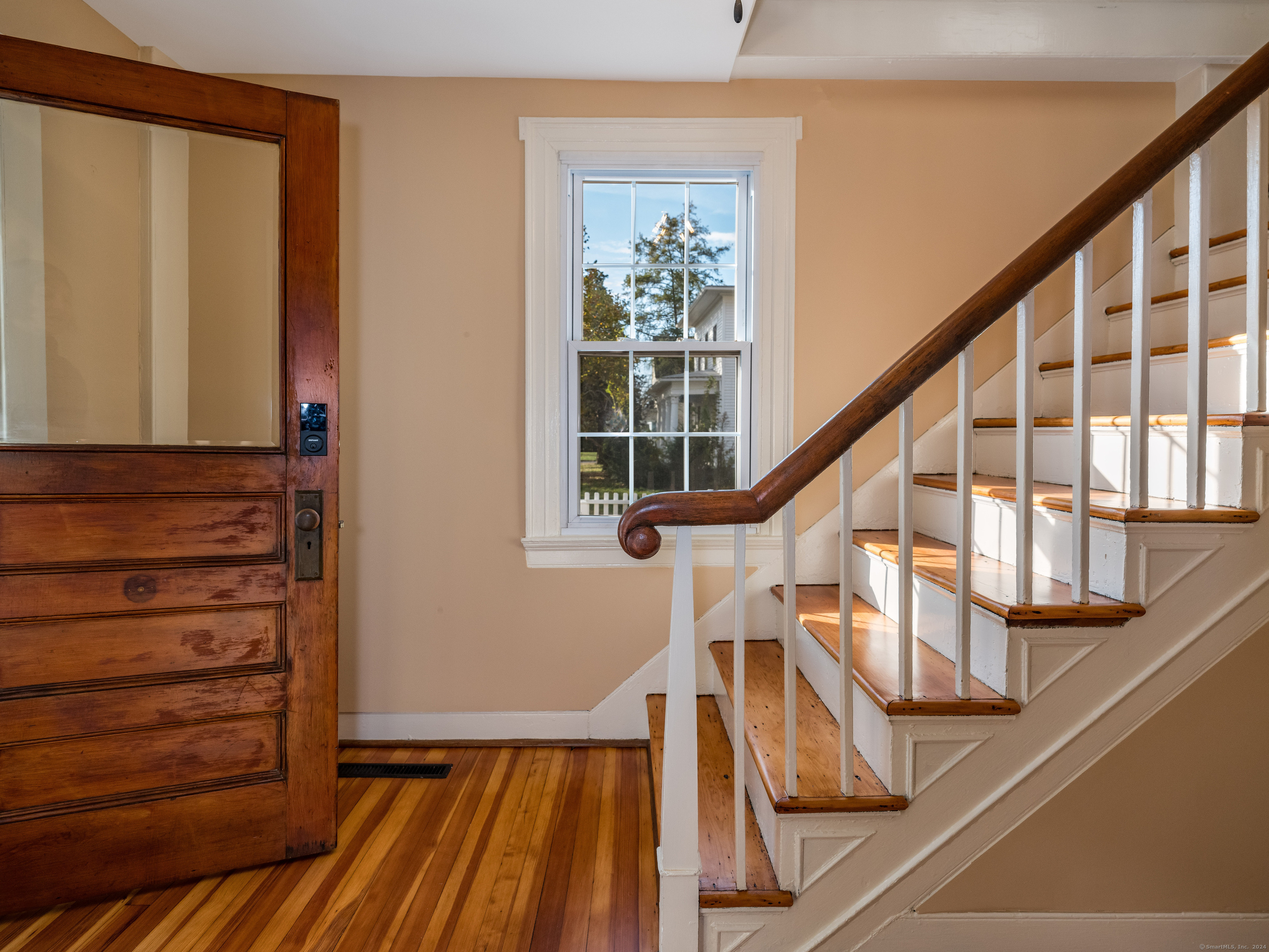 97 Commerce Street Clinton, CT 06413 - Photo 10 of 20