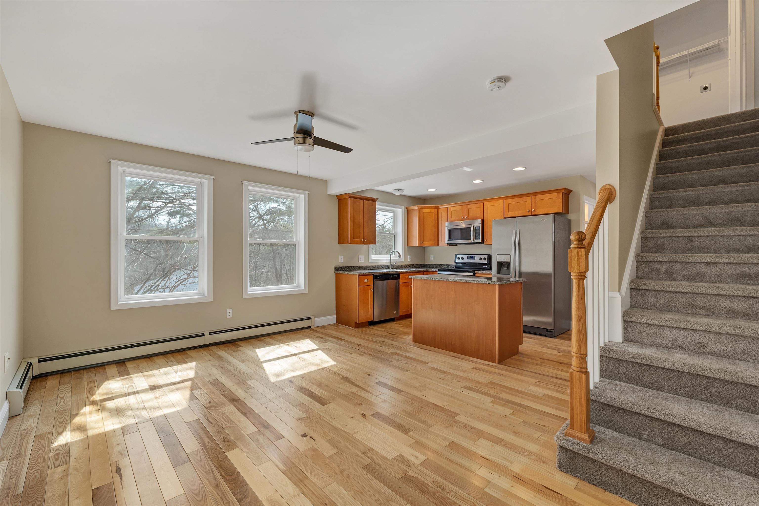 370 Stage Road, Unit 3 Nottingham, NH 03290 - Photo 14 of 40
