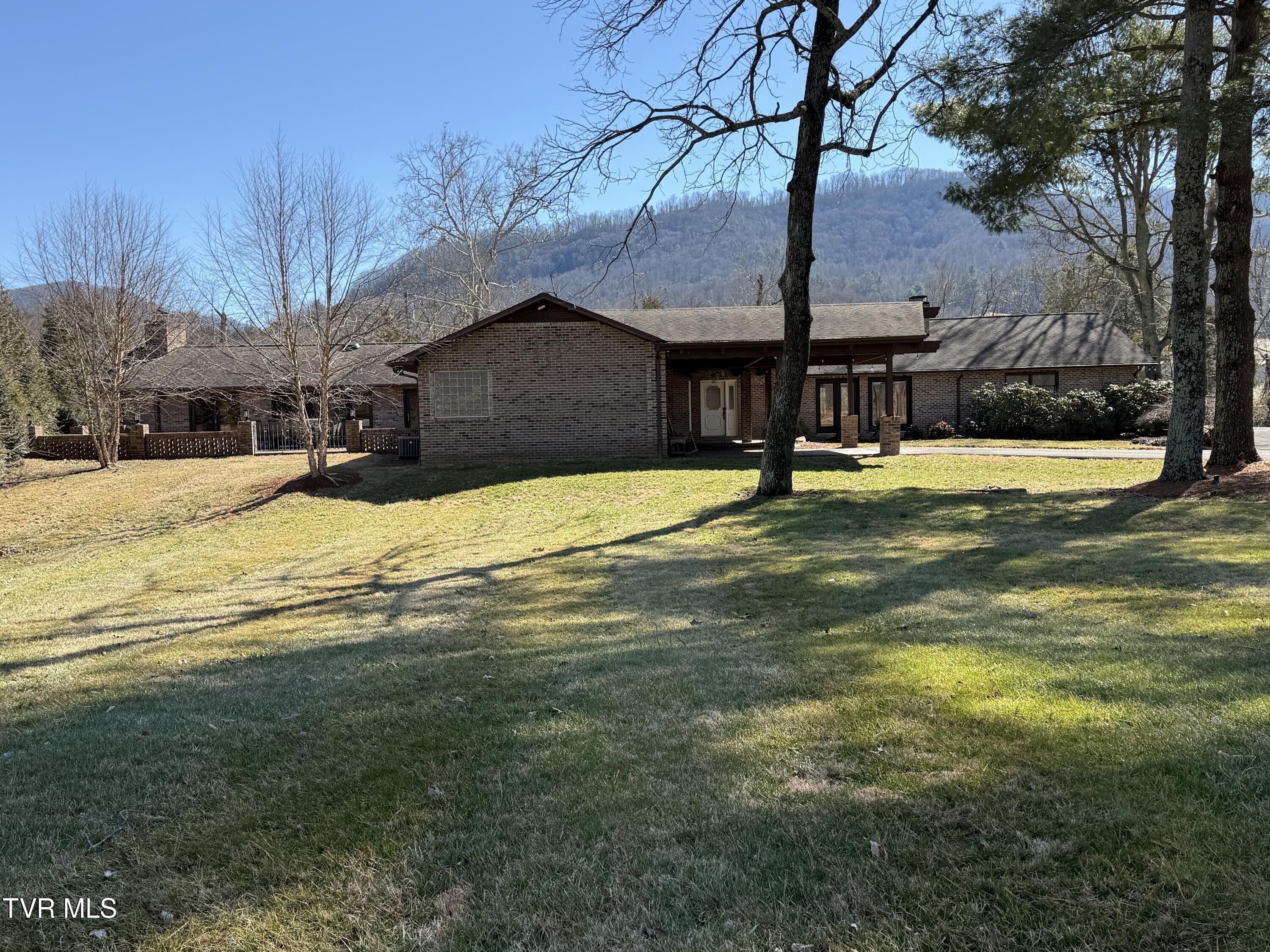 426 River Islands Road Elizabethton, TN 37643 - Photo 160 of 167 IMG_3743
