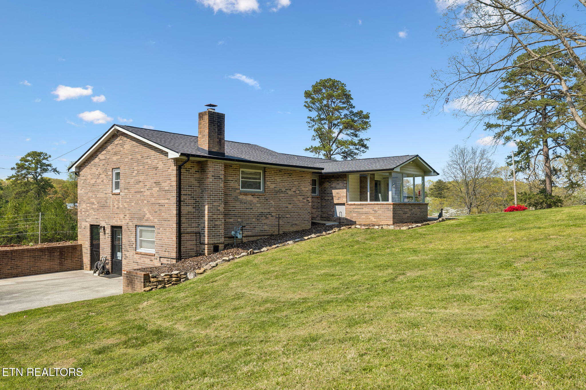 1050 Lawnville Road Kingston, TN 37763 - Photo 7 of 57 2-1050 Lawnville Rd - 002