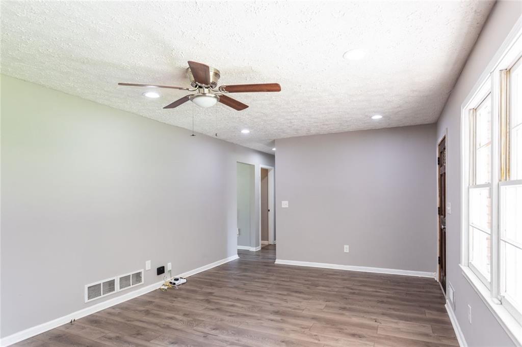 908 East Marable Street Monroe, GA 30656 - Photo 11 of 26