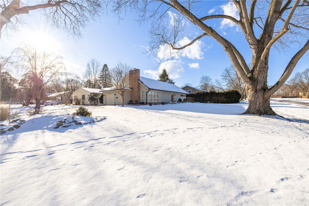 787 Corwin Road Brighton, NY 14610 - Photo 4 of 49