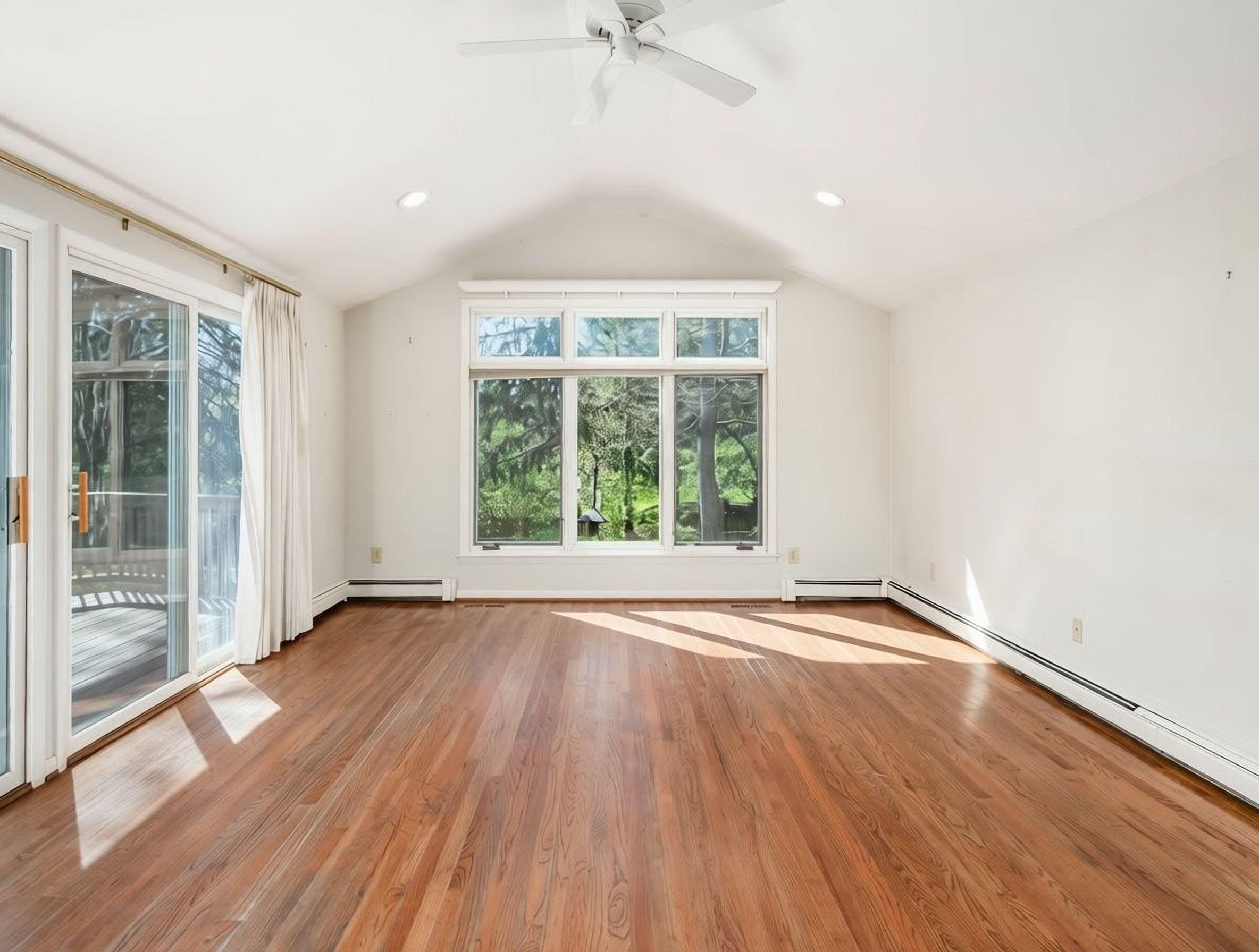 4393 Donington Road Columbus, OH 43220 - Photo 29 of 54 116_Donington Road16_24_13 47