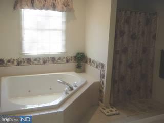 3702 Regency Drive Sinking Spring, PA 19608 - Photo 5 of 6