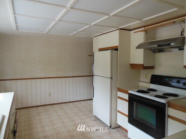 12810 Southeast 186th Street Renton, WA 98058 - Photo 11 of 22 Gallery Image 11