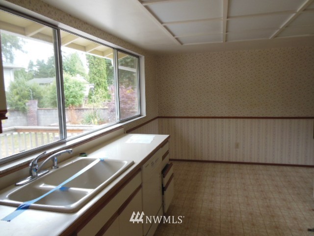 12810 Southeast 186th Street Renton, WA 98058 - Photo 12 of 22 Gallery Image 12