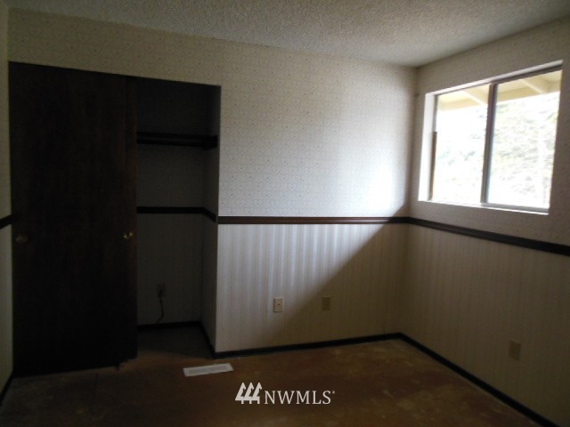 12810 Southeast 186th Street Renton, WA 98058 - Photo 15 of 22 Gallery Image 15