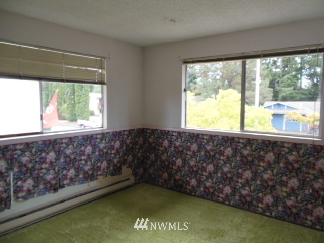 12810 Southeast 186th Street Renton, WA 98058 - Photo 17 of 22 Gallery Image 17