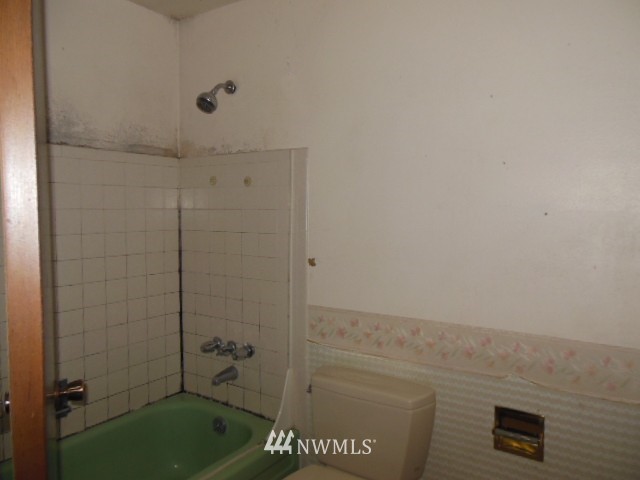 12810 Southeast 186th Street Renton, WA 98058 - Photo 19 of 22 Gallery Image 19
