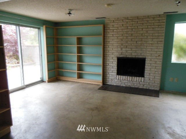 12810 Southeast 186th Street Renton, WA 98058 - Photo 20 of 22 Gallery Image 20
