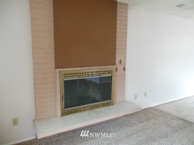 12810 Southeast 186th Street Renton, WA 98058 - Photo 9 of 22 Gallery Image 9