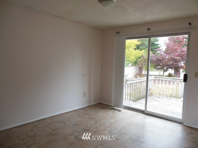 12810 Southeast 186th Street Renton, WA 98058 - Photo 10 of 22 Gallery Image 10