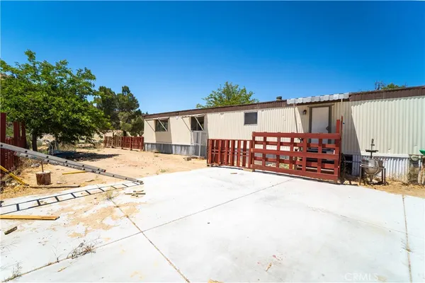 $1,500 | 3576 Whispering Pines, Pinon Hills, CA 92372
