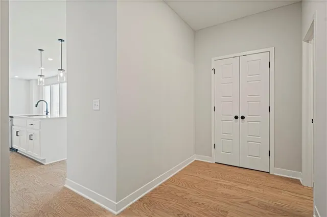 $479,950 | 409 Woodview Drive, Raymore, MO 64083