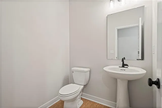 $479,950 | 409 Woodview Drive, Raymore, MO 64083