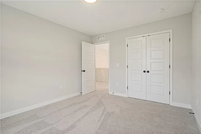 $479,950 | 409 Woodview Drive, Raymore, MO 64083