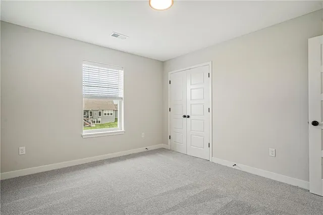 $479,950 | 409 Woodview Drive, Raymore, MO 64083