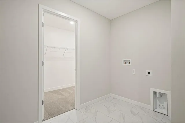 $479,950 | 409 Woodview Drive, Raymore, MO 64083