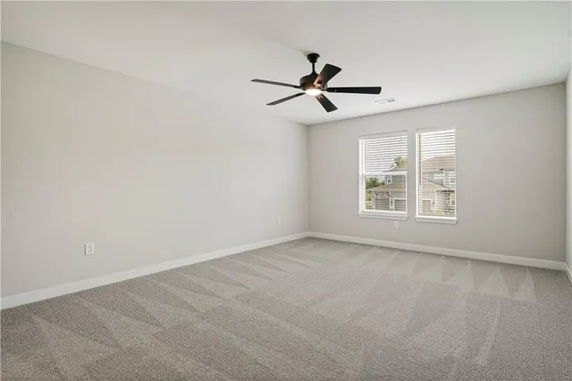 $479,950 | 409 Woodview Drive, Raymore, MO 64083