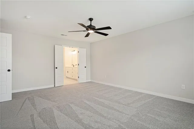 $479,950 | 409 Woodview Drive, Raymore, MO 64083