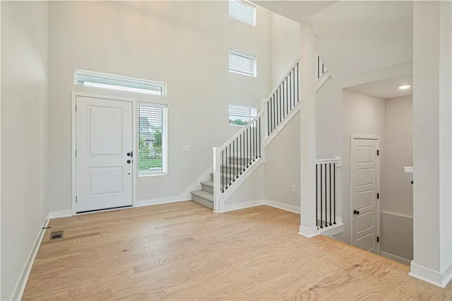 $479,950 | 409 Woodview Drive, Raymore, MO 64083