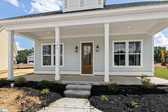 $299,106 | 123 Cottage Lane, Greenwood, SC 29649