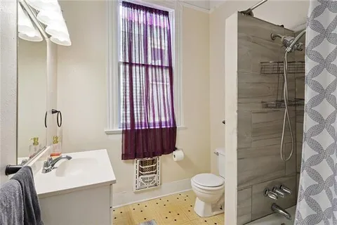 $815,000 | 1425-27 Royal Street, New Orleans, LA 70116