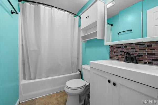 $85,000 | 210 Poag Avenue, South Roxana, IL 62087