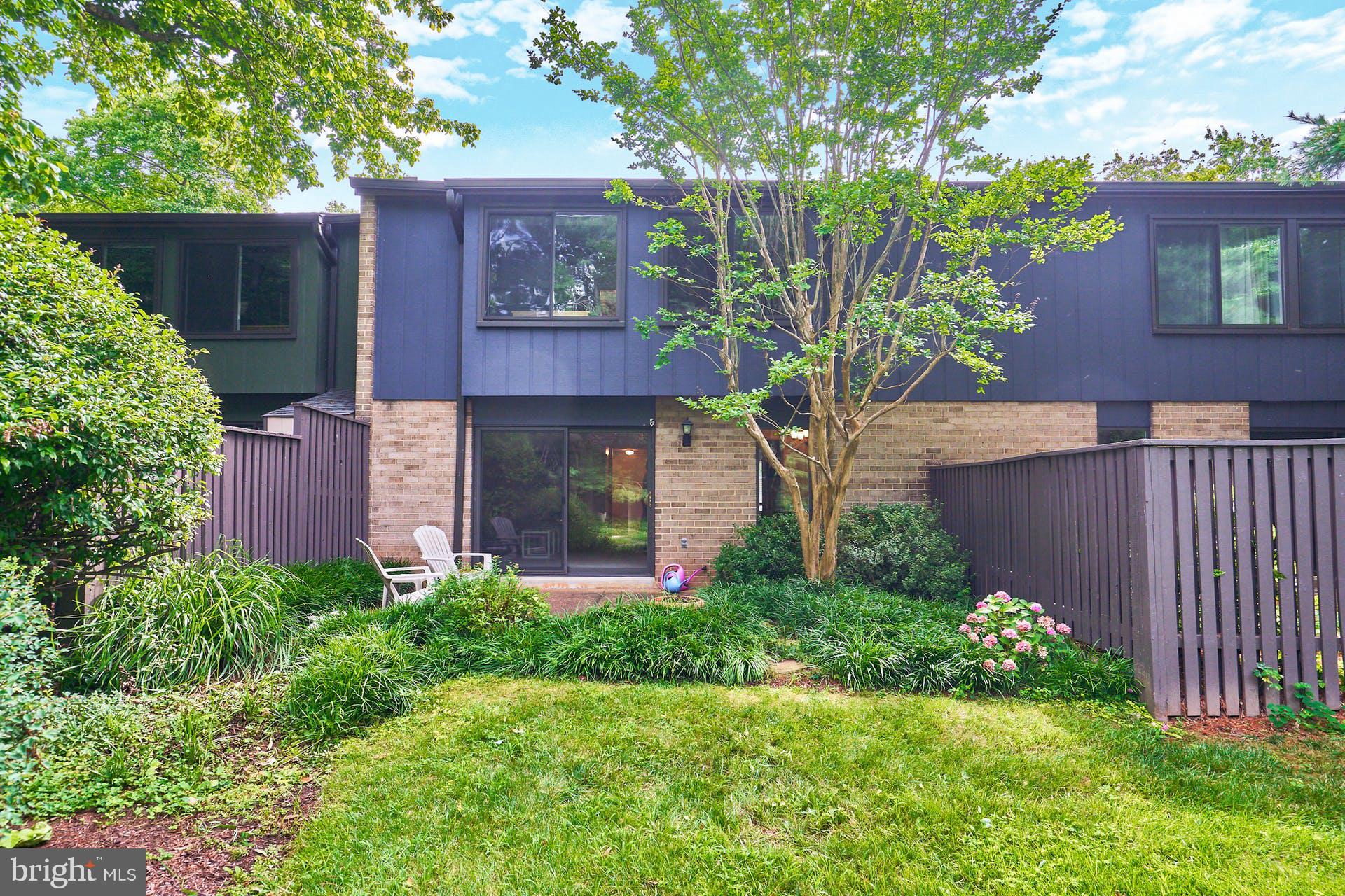 1760 Ivy Oak Square, Unit 35 Reston, VA 20190 - Photo 30 of 55 Gallery Image 30