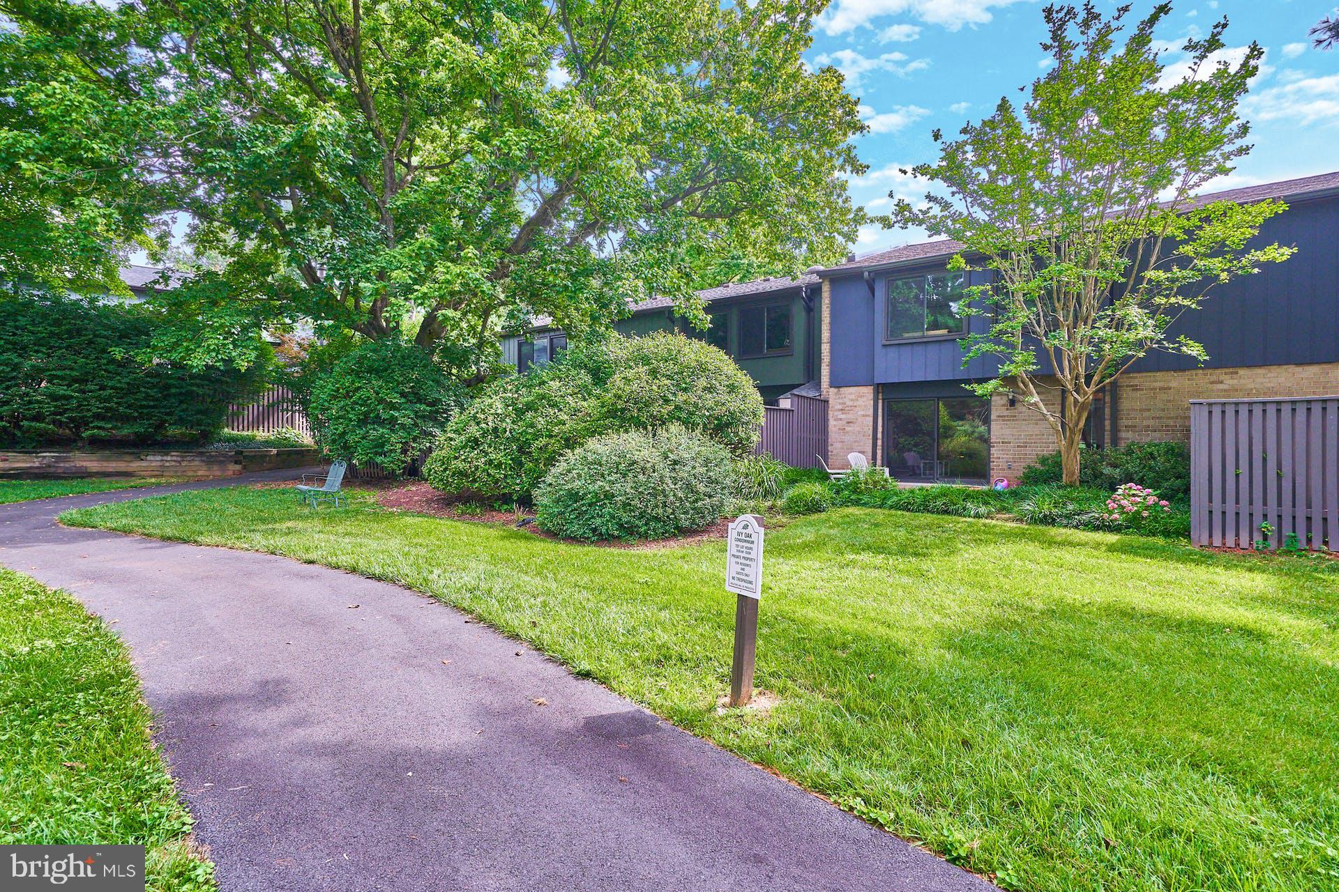 1760 Ivy Oak Square, Unit 35 Reston, VA 20190 - Photo 31 of 55 Gallery Image 31