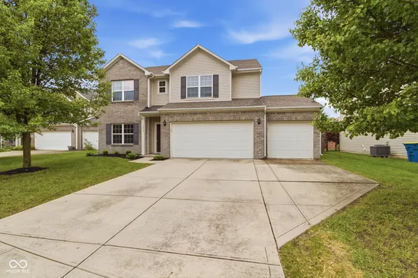 $430,000 | 13858 Keams Drive, Fishers, IN 46038