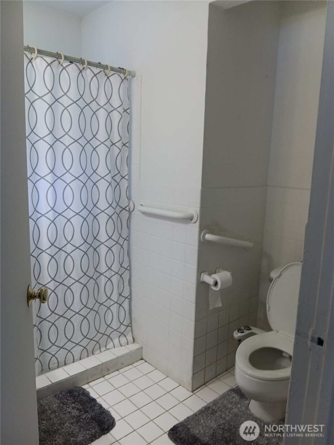522 Northeast 127th Street Seattle, WA 98125 - Photo 18 of 28