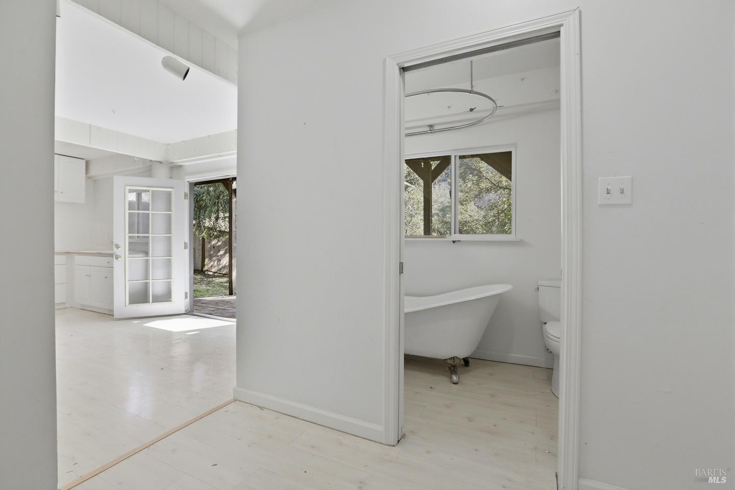 10 Pedrini Way Lagunitas, CA 94938 - Photo 19 of 31 a bathroom with a toilet sink and tub