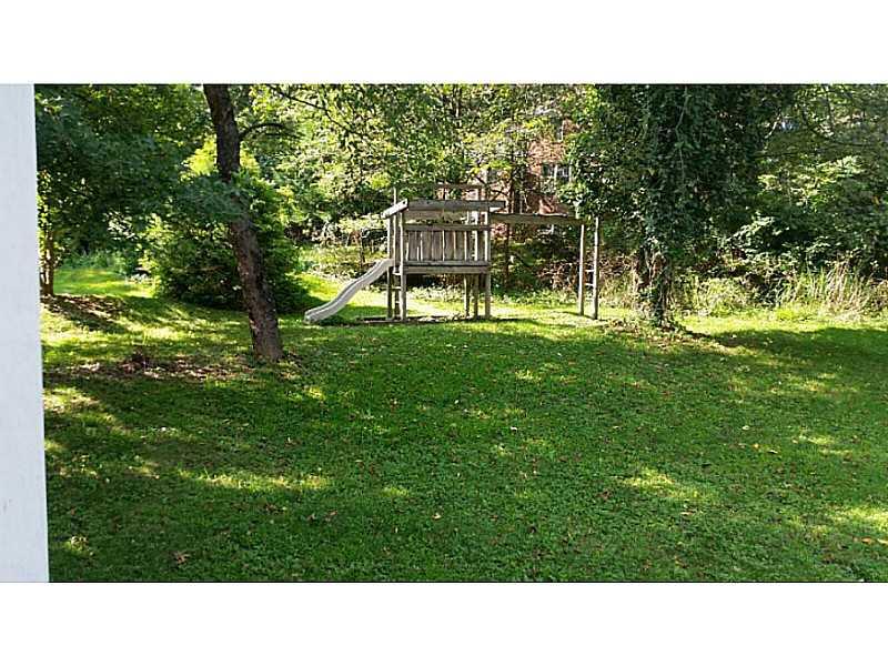 139 Tyler Road Pittsburgh, PA 15237 - Photo 14 of 14 Yard/Garden.