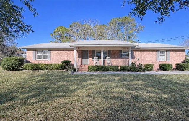 $225,000 | 204 Suburban Drive, Brunswick, GA 31520