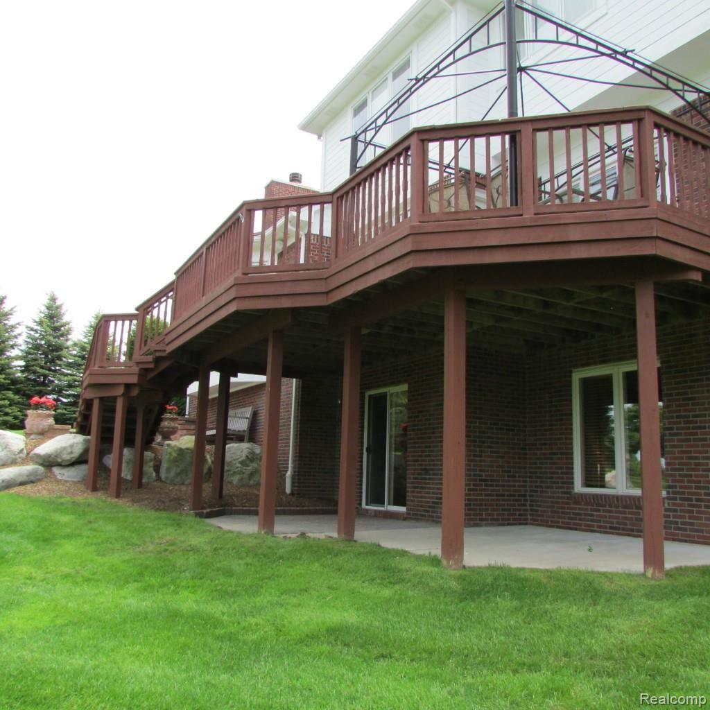1563 Elcroft Court Rochester, MI 48307 - Photo 51 of 52 LOWER PATIO.jpg