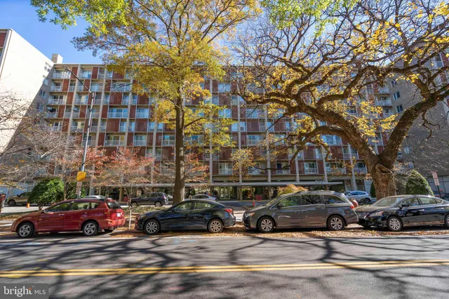 $470,000 | 800 4th Street Southwest, Unit N801, Washington, DC 20024