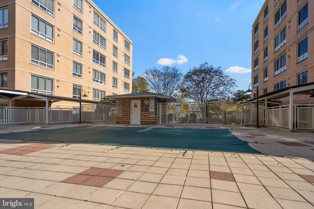 $470,000 | 800 4th Street Southwest, Unit N801, Washington, DC 20024