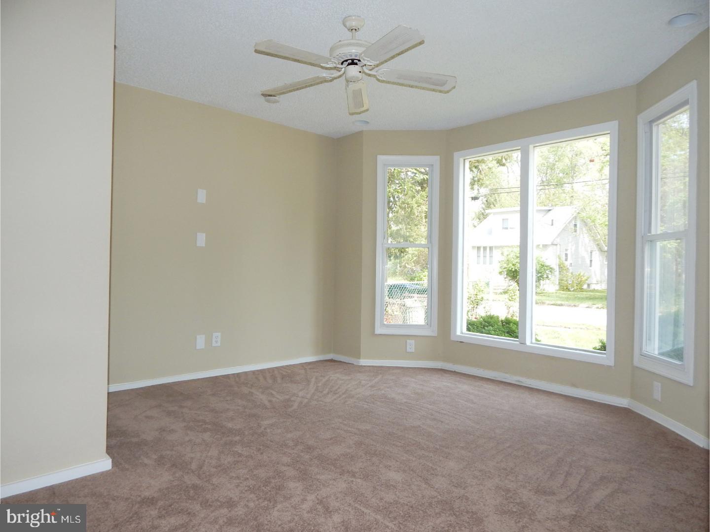 514 9th Avenue Lindenwold, NJ 08021 - Photo 4 of 24 Gallery Image 4