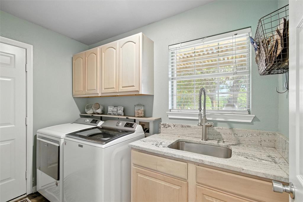 210 Saddle Club Road Weatherford, TX 76088 - Photo 26 of 40 Utility Room and Laundry