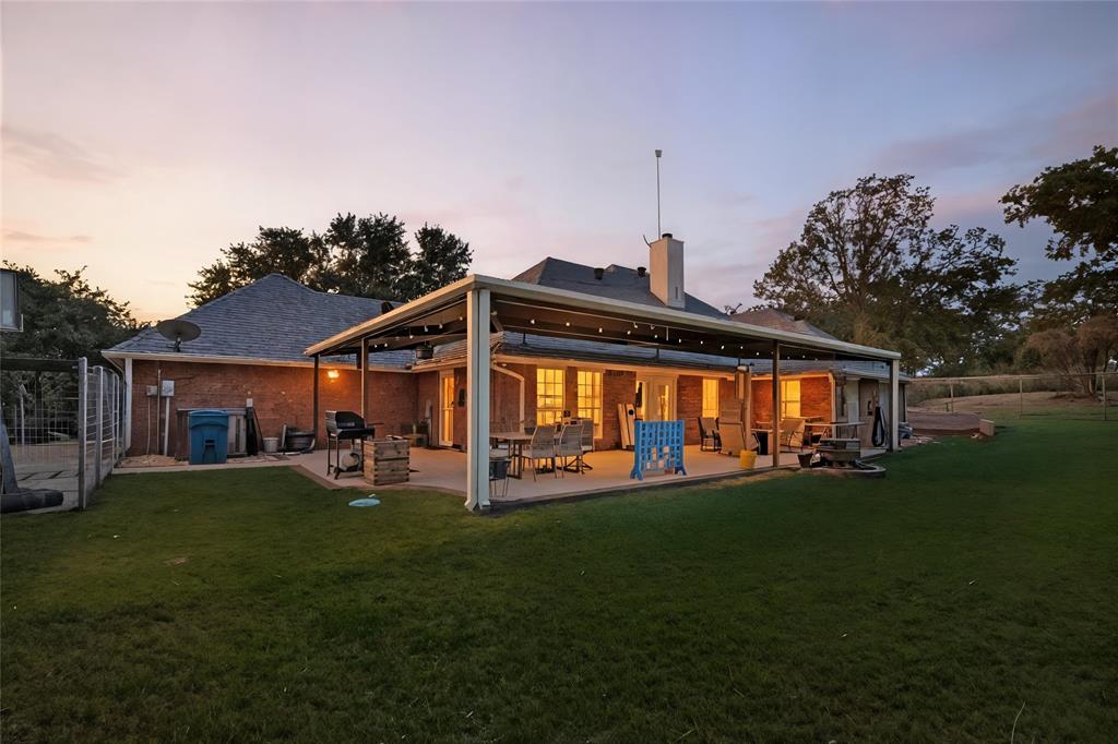 210 Saddle Club Road Weatherford, TX 76088 - Photo 3 of 40