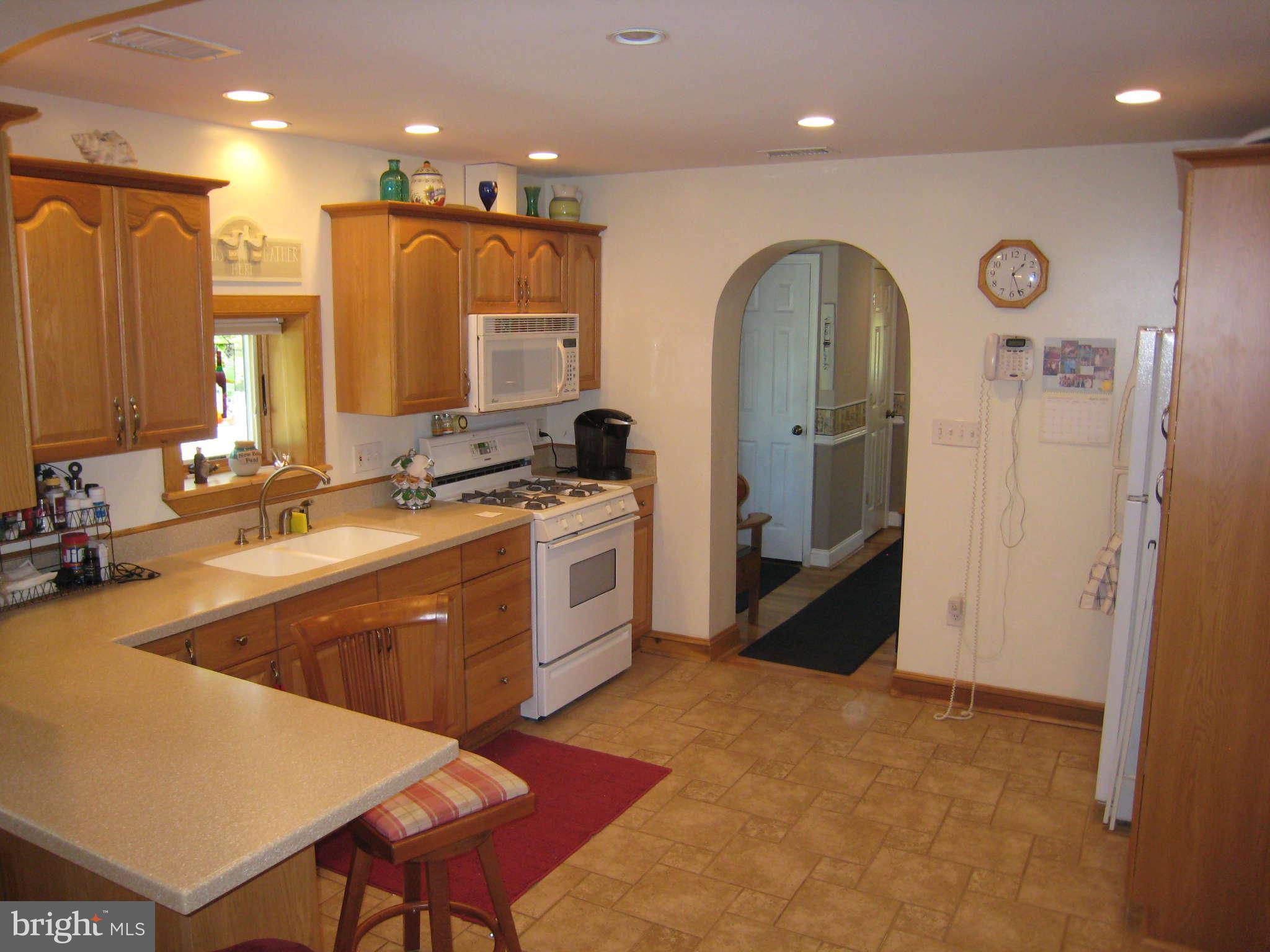 730 Holly Road Baltimore, MD 21221 - Photo 17 of 30 Kitchen