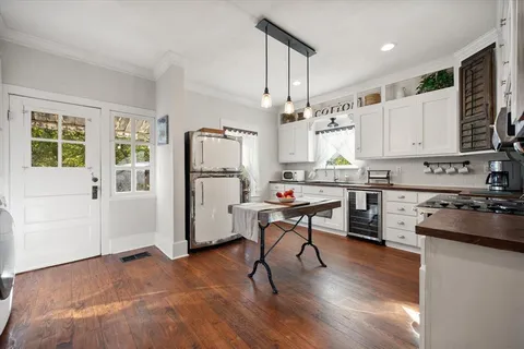 $449,900 | 407 West Columbia Street, Weatherford, TX 76086