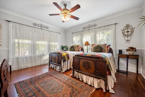 $449,900 | 407 West Columbia Street, Weatherford, TX 76086