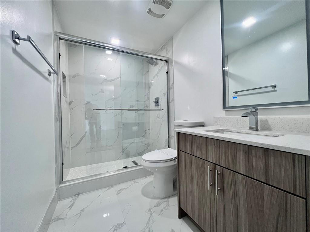 110 Southwest 12th Street, Unit 907 Miami, FL 33130 - Photo 6 of 18 Photo 6
